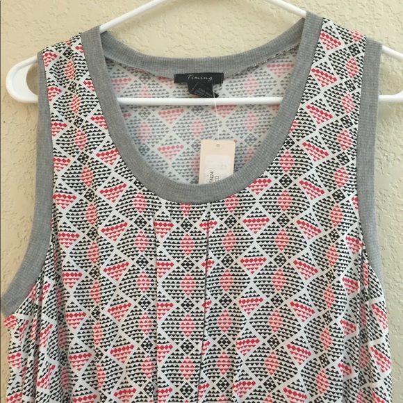 Pattern Dress - Picture 2 of 3